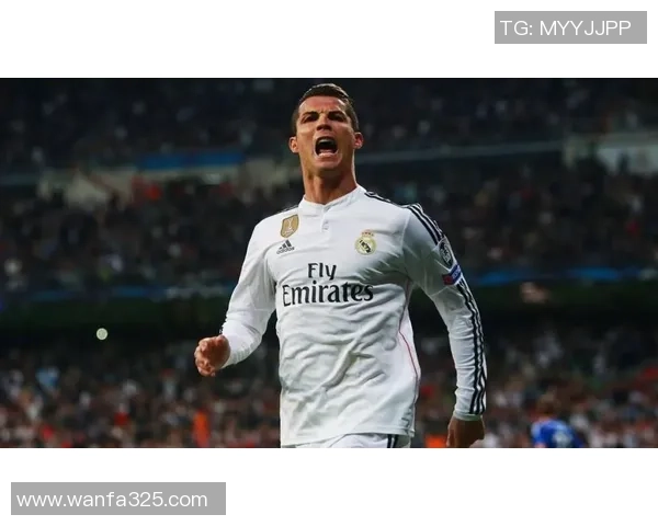 足球球星花式技巧创意大赏:从梅西到C罗的炫技风采与独特演绎 足球球星花式技巧创意大赏:从梅西到C罗的炫技风采与独特演绎